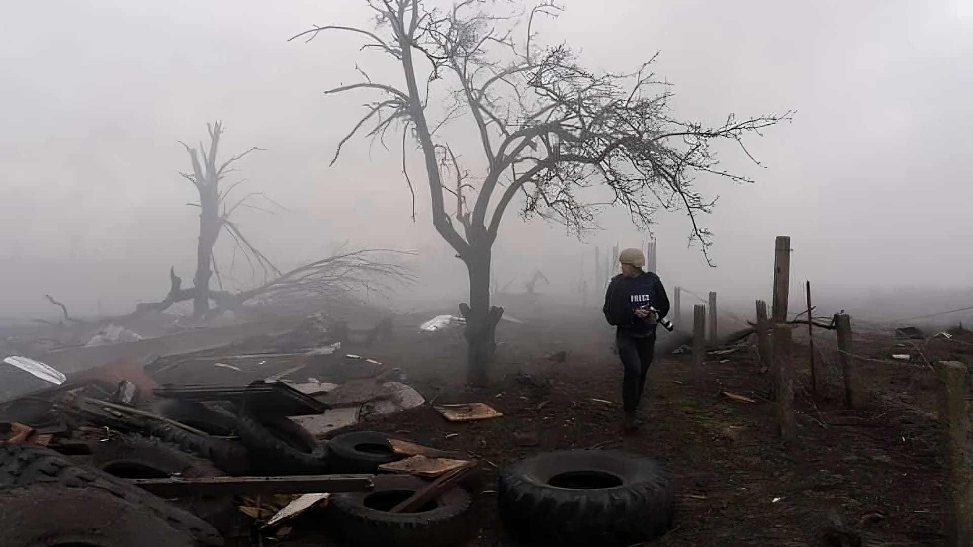 Backdrop phim 20 Days in Mariupol