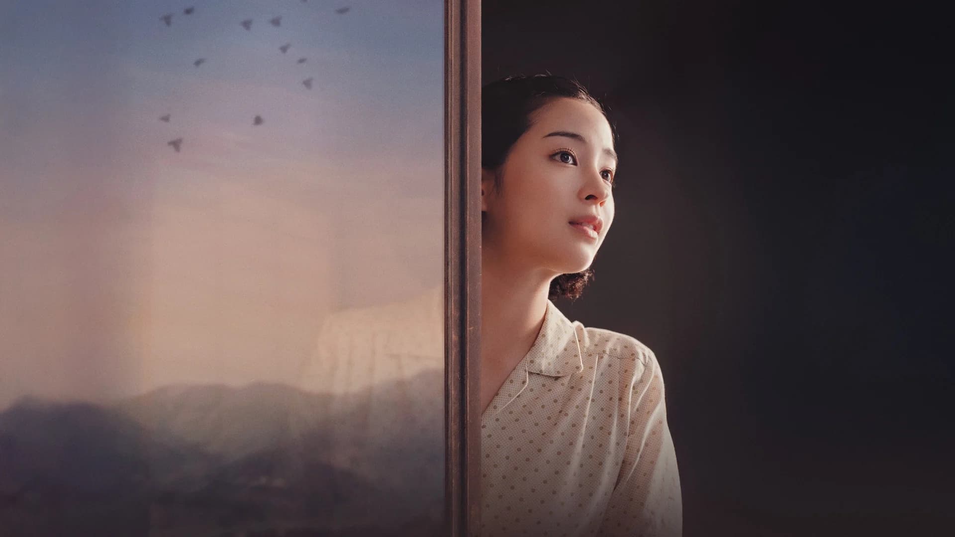 Backdrop phim Cảnh đồi mờ xám
