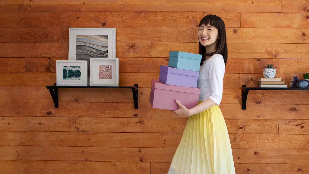 Backdrop phim Dọn nhà cùng Marie Kondo
