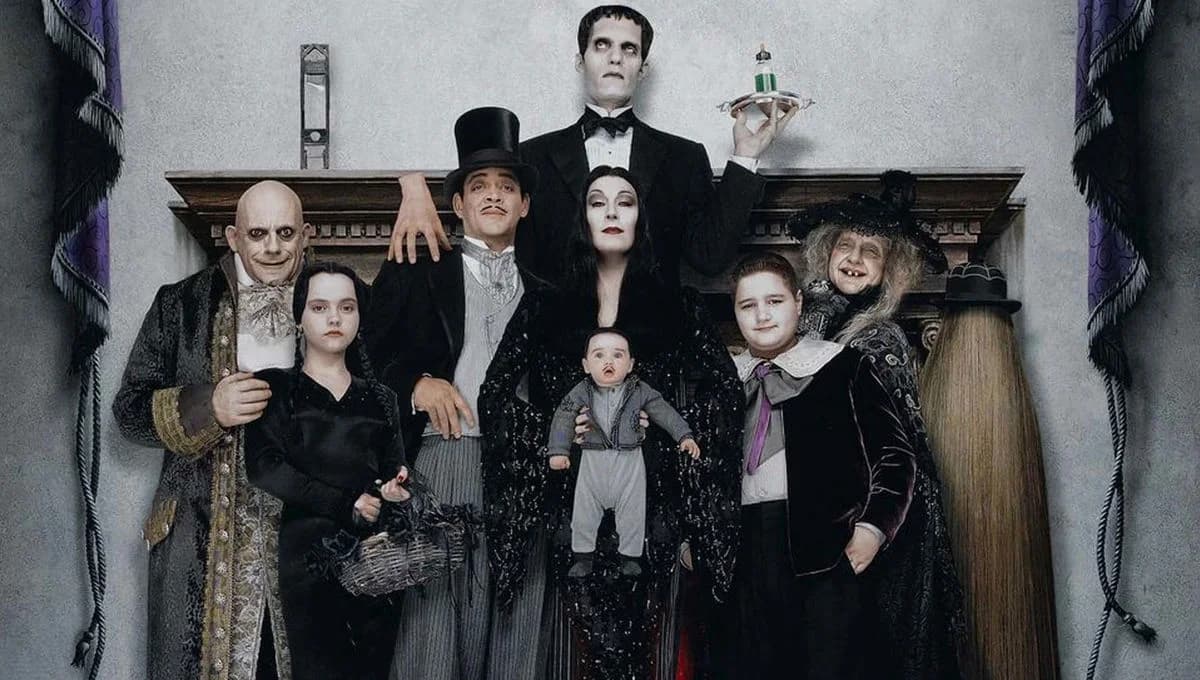 Backdrop phim Gia đình Addams 2