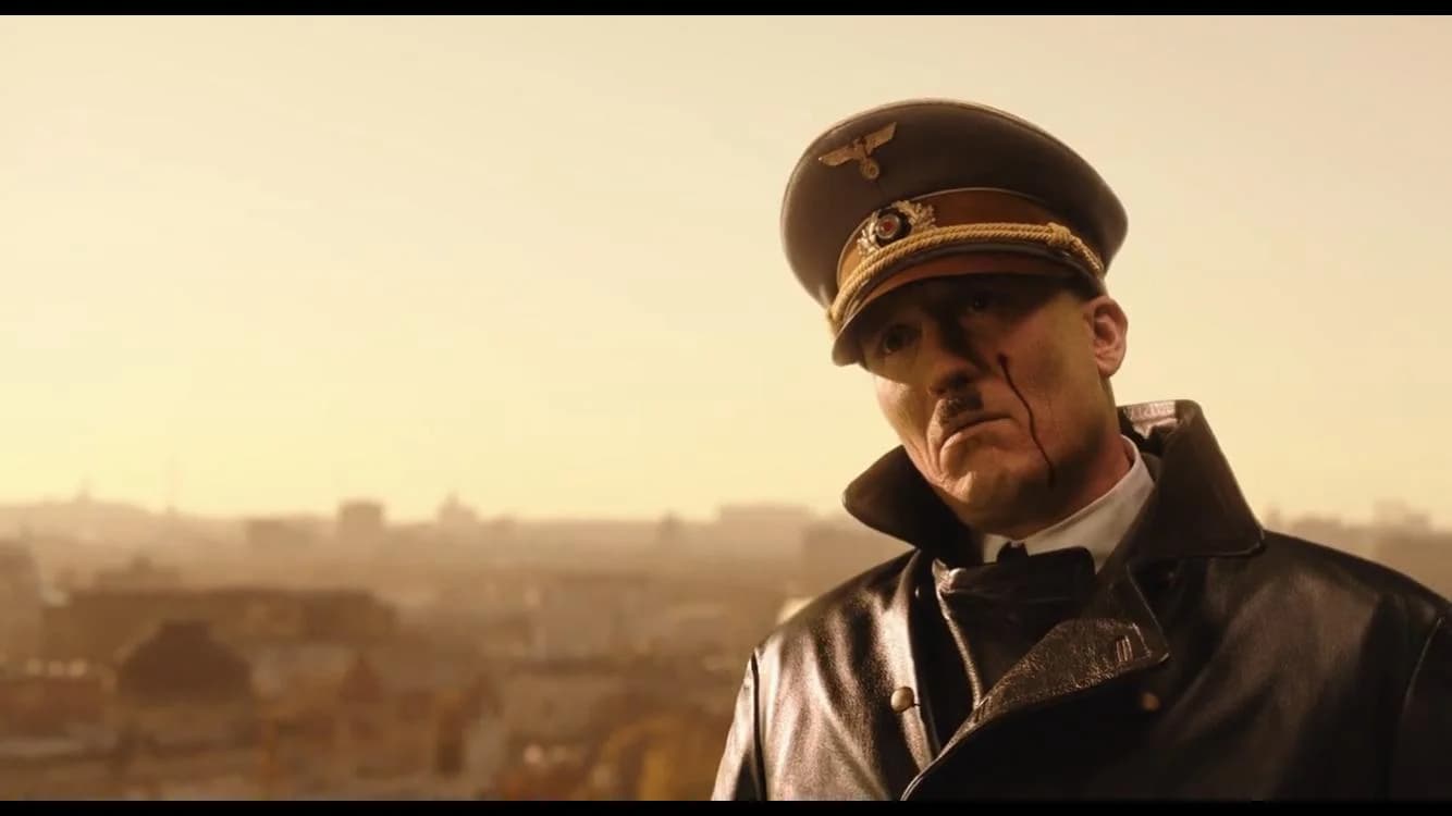 Backdrop phim Hitler Trở Về