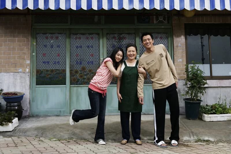 Backdrop phim Hoa Hướng Dương
