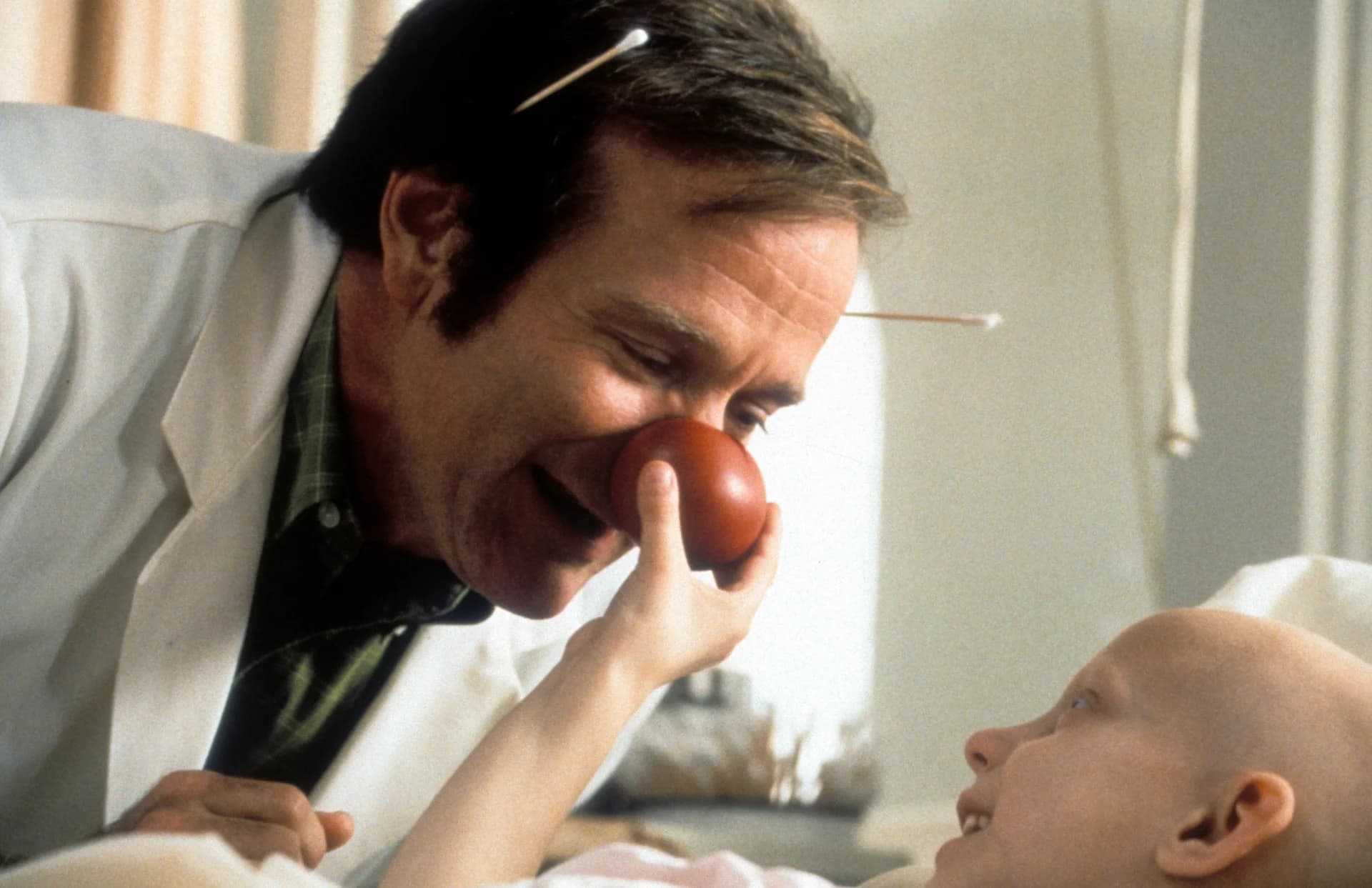 Backdrop phim Bác Sĩ Patch Adams