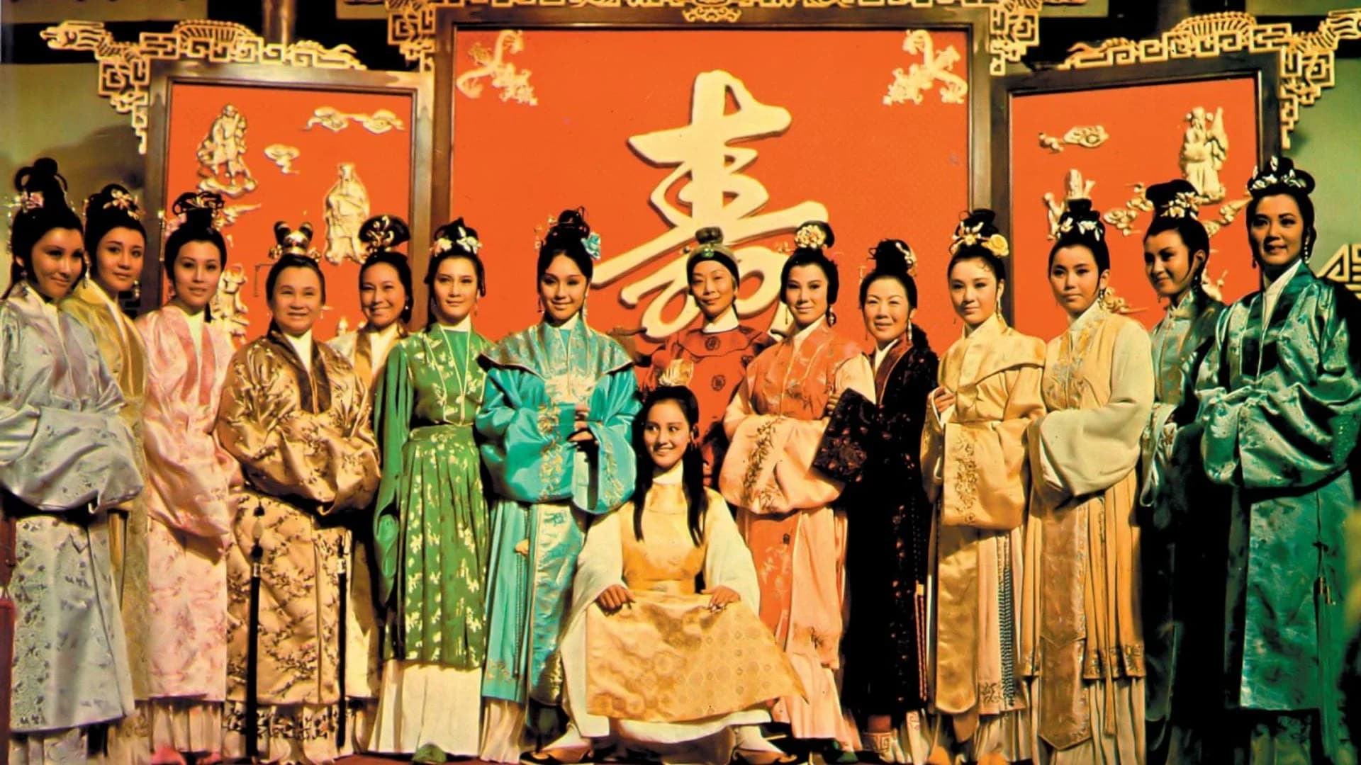 Backdrop phim The 14 Amazons