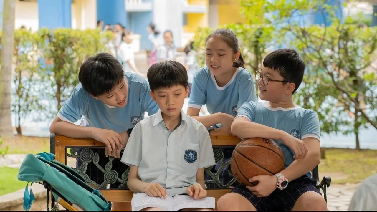 Backdrop phim Trẻ Con Không Ngốc 3