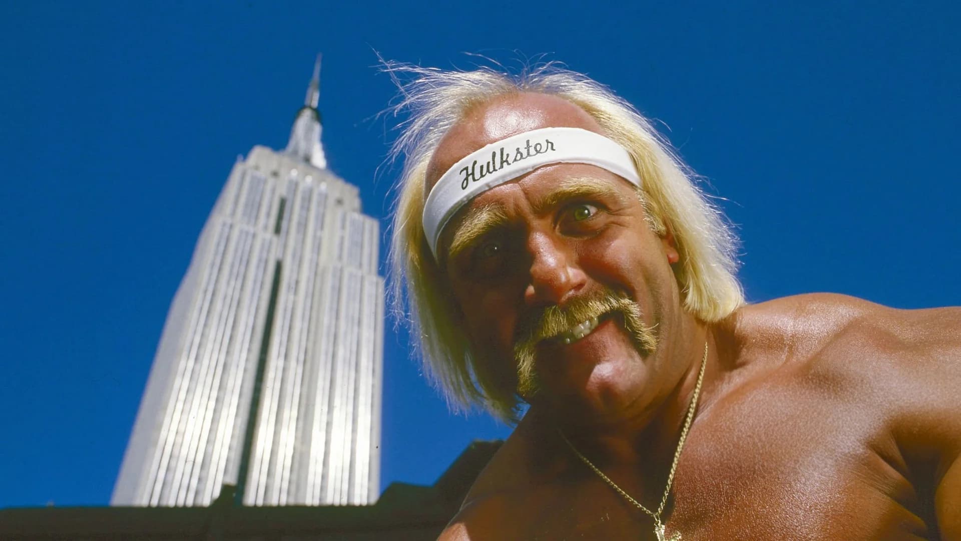 Backdrop phim Hulk Hogan: Real American