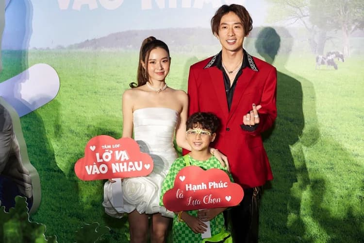 Backdrop phim Tâm LOF - Lỡ Va Vào Nhau
